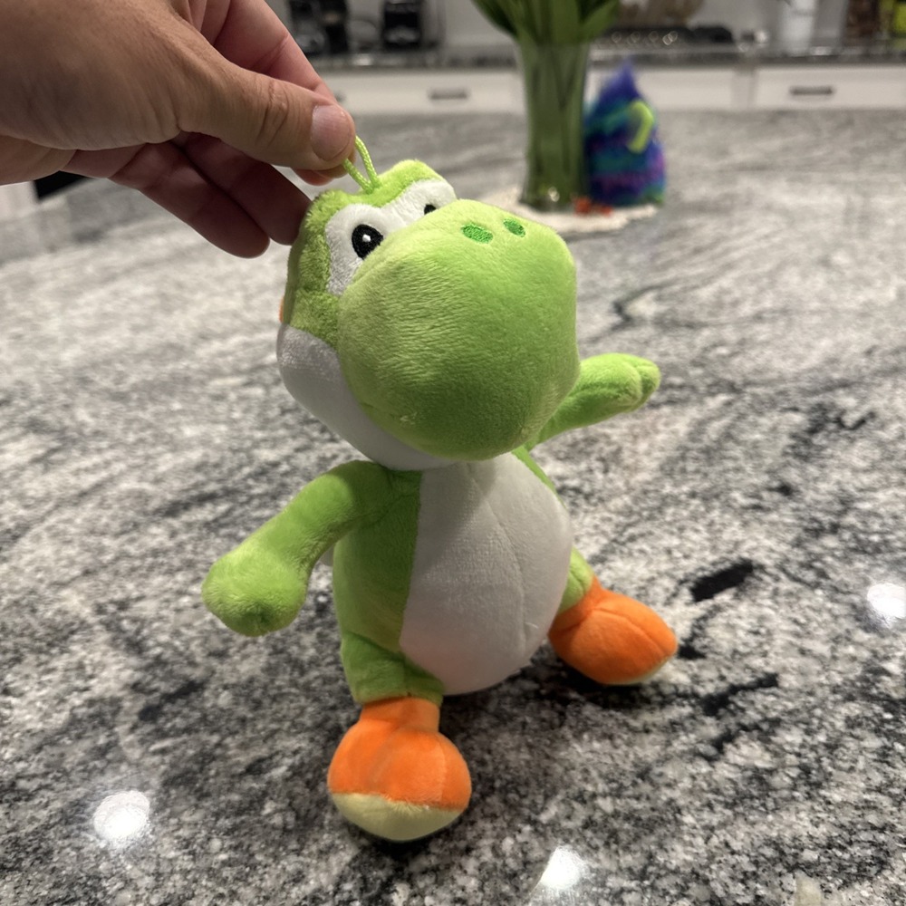Nintendo 2021 Super Mario YOSHI 10" Plush Toy Stuffed Animal